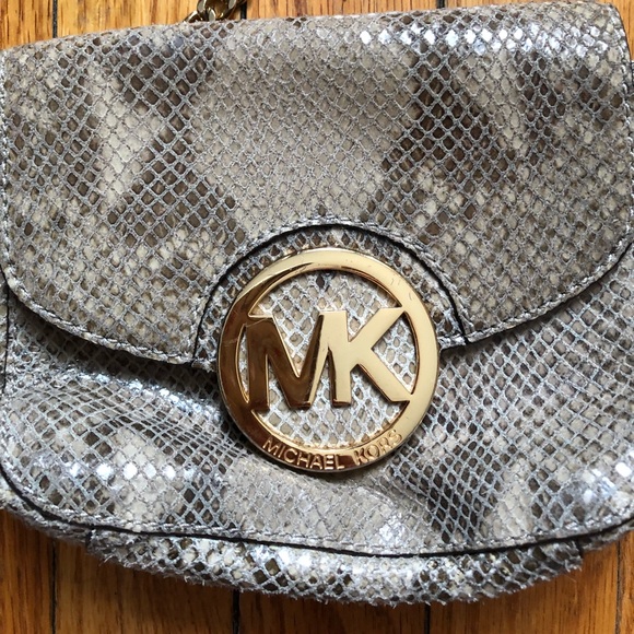 Michael Kors Python crossbody bag - Picture 2 of 7